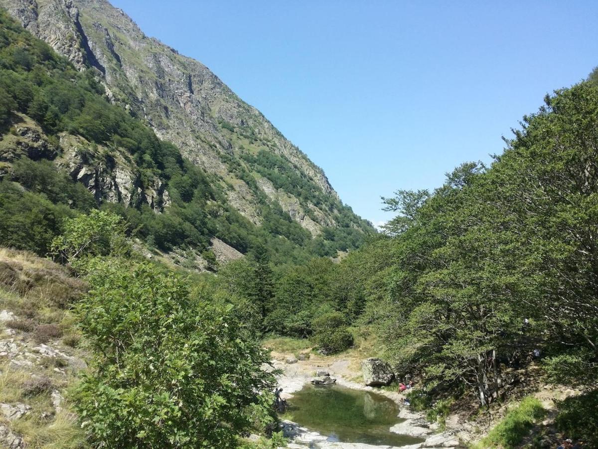 Appartement T2 4 Personnes Wifi Et Climatisation Bagnères-de-Luchon المظهر الخارجي الصورة